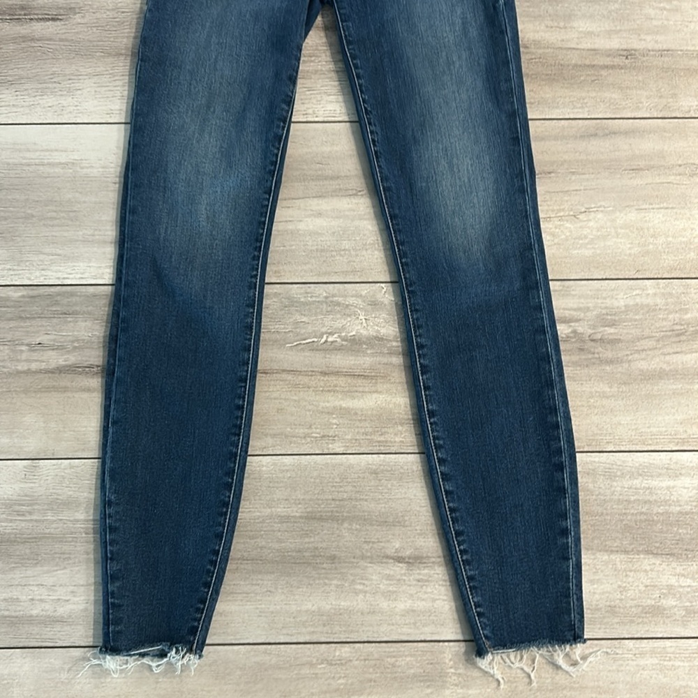 Good American Good Waist Crop jeans size 25 - Picture 4 of 11